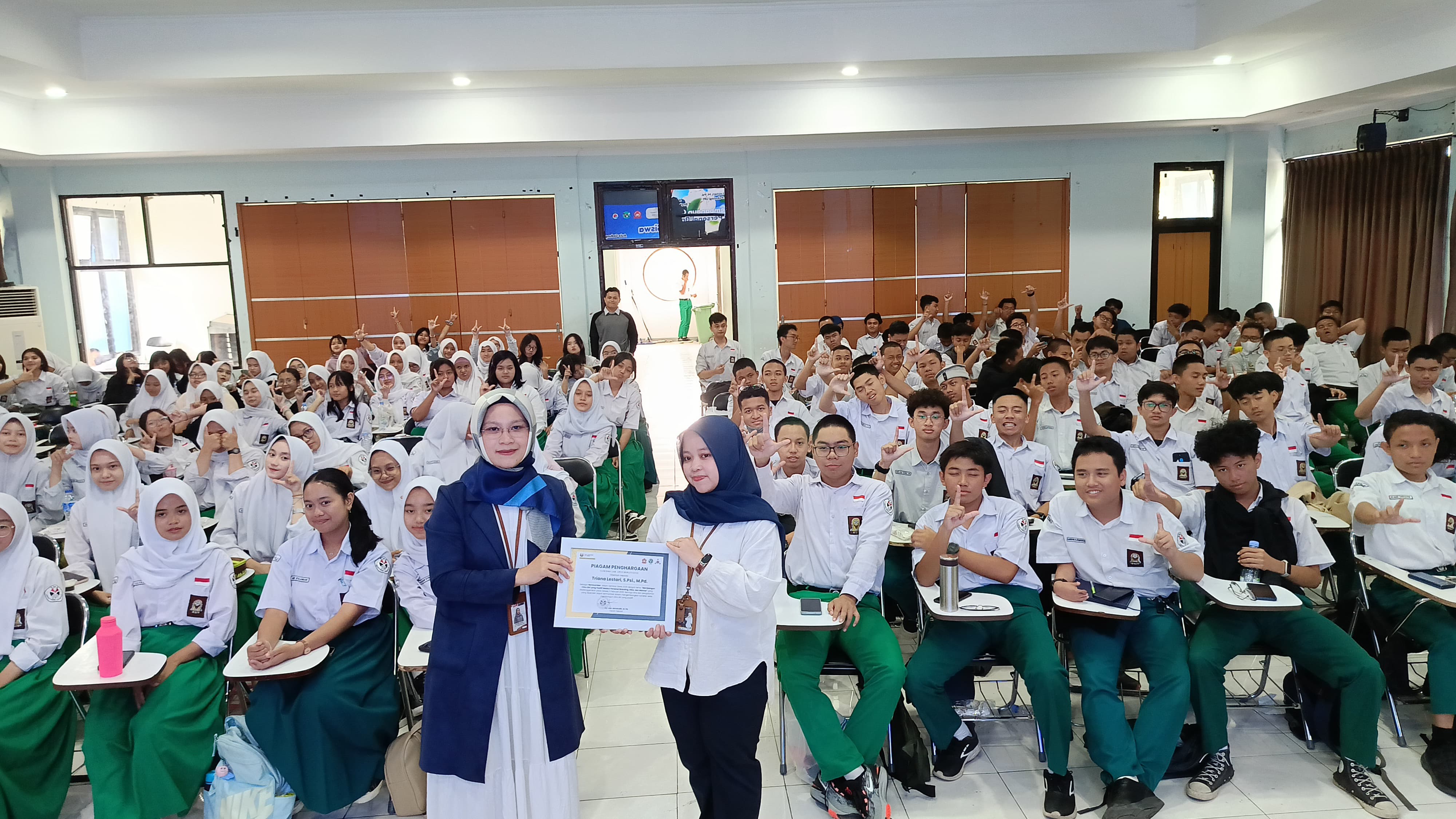 Triana Lestari, Dosen PGSD Kampus UPI di Cibiru Beri Inspirasi dalam ...